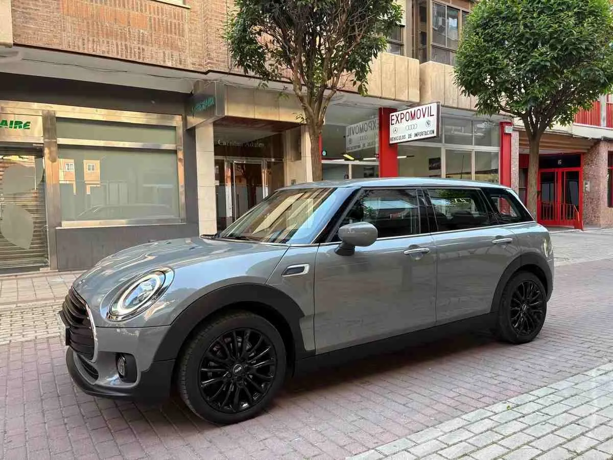 MINI CLUBMAN One D - Manual